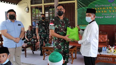 Bantuan Sembako untuk Warga Tidak Mampu di Kalbar