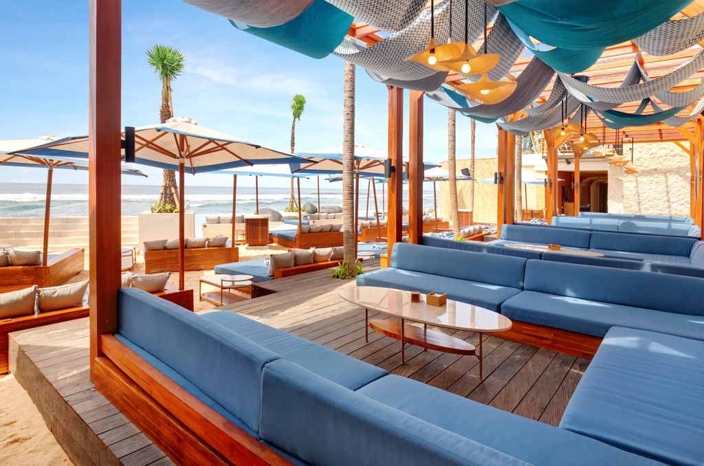 Cattamaran Beach Club