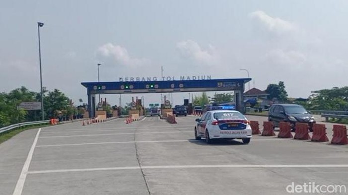 Exit tol Madiun