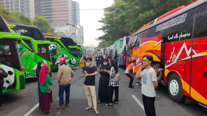 frontage ahmad yani ditutup dampak mudik gratis 2022 jatim