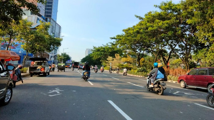frontage ahmad yani surabaya