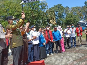 Andi Sudirman Lepas 16 Bus Mudik Gratis Pemprov Sulsel di Rujab Gubernur
