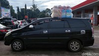 Lajur kembali menjadi tiga setelah pemudik melintasi perlintasan KA Nagreg atau Polsek Nagreg.