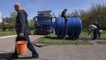 Ukraina Krisis Air Bersih, Warga Antre Buat Minum dan Cuci-cuci