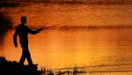 Seru Abis! Memancing Saat Senja Merona