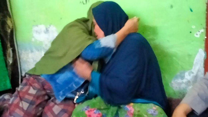 Inak Alami alias AL terduga pelaku pencurian HP milik anaknya akhirnya ditutup alias mendapat SP3 dengan restorative justice, Rabu (27/4/2022).