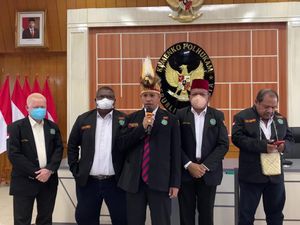 Pemuda Adat Papua Temui Mahfud Md, Minta Pemekaran Wilayah Dipercepat