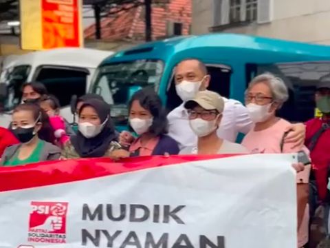 Ketum PSI Giring Ganesha menyinggung soal mudik gratis tanpa kaus calon presiden (capres). Sindir Gubernur DKI Jakarta Anies Baswedan? (Twitter @Giring_Ganesha)