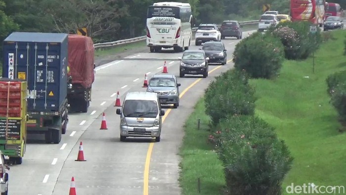 Kondisi lalin di Tol Cipali