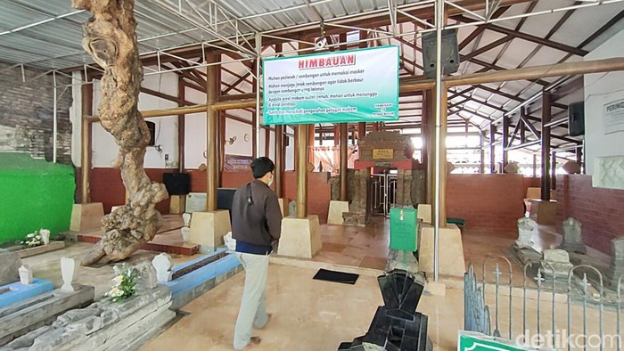 Makam Mbah Wasil alias Pangeran Mekah Kediri