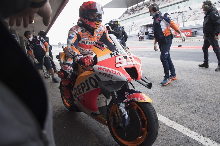 LAGOA, ALGARVE, PORTUGAL - APRIL 23:  Marc Marquez of Spain and Repsol Honda Team starts from box during the MotoGP Of Portugal - Qualifying at Autodromo do Algarve on April 23, 2022 in Lagoa, Algarve, Portugal. (Photo by Mirco Lazzari gp/Getty Images)