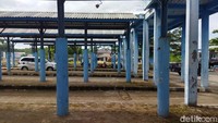 Menjelang lebaran, tak terlihat hiruk pikuk aktivitas para pemudik di terminal tersebut.