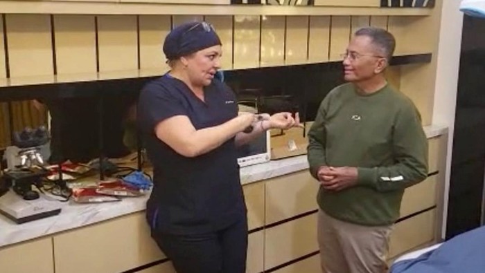 Dunia kedokteran terus berinovasi memberikan layanan kesehatan terbaik untuk manusia. Terbaru, hadir metode stem cell. Di Indonesia, stem cell lebih dikenal dengan nama sel punca. Ini merupakan sel yang memiliki potensi tinggi untuk berkembang menjadi beberapa jenis sel yang berbeda di dalam tubuh.