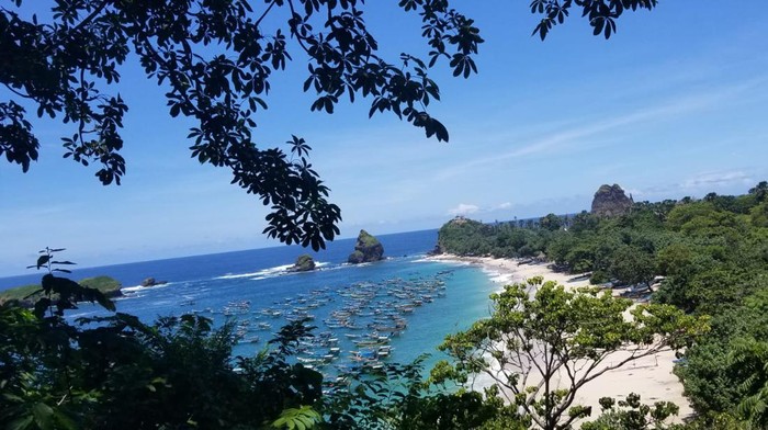 pantai watu ulo