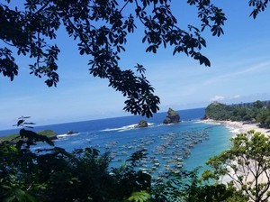 Daya Tarik Pantai Papuma Jember Cocok untuk Nikmati Malam Tahun Baru