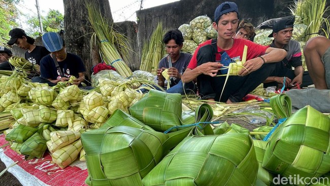 Mereka yang Cuan Jelang Lebaran