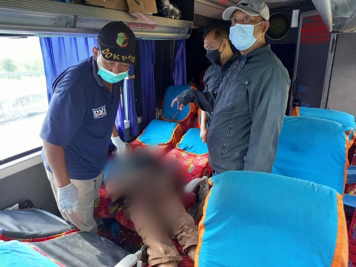pemudik meninggal di exit tol madiun