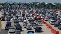 Ketimpangan wilayah sudah pernah terjadi pada periode kolonial, wilayah Jawa menjadi pusat pemerintahan dan pembangunan. Secara garis besar, perkotaan memang menarik masyarakat desa untuk melakukan migrasi terlebih terkait dengan kesempatan ekonomi. Sudirman Wamad/detikcom