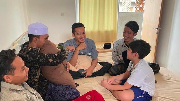 Rafathar masuk pesantren.