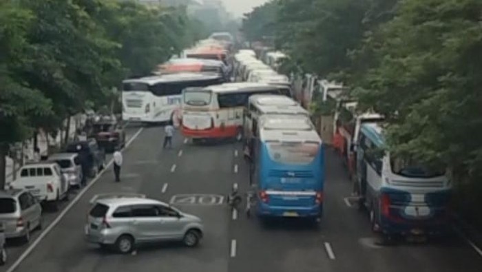 ribuan warga ikut mudik gratis di jatim