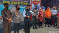 Emil pun memastikan kondisi lalin jalur Padalarang hingga Cileunyi saat ini belum mengalami peningkatan. Kata dia, saat ini di wilayah Jawa Barat terdapat terdapat ratusan pos pengamanan.
