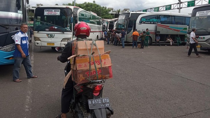 Suasana di Terminal Bekasi H-4 Lebaran (Fakhri-detikcom)