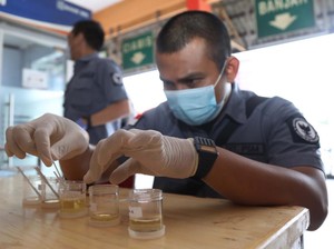 BNN Tes Urine Sopir Bus Jelang Mudik, 10 Pengemudi Positif Narkoba