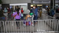 Jumlah penumpang diprediksi masih akan meningkat dalam beberapa hari kedepan.