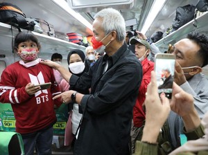 Ganjar Mudik ke Semarang Naik KA: Kamu Punya Kenangan Apa?