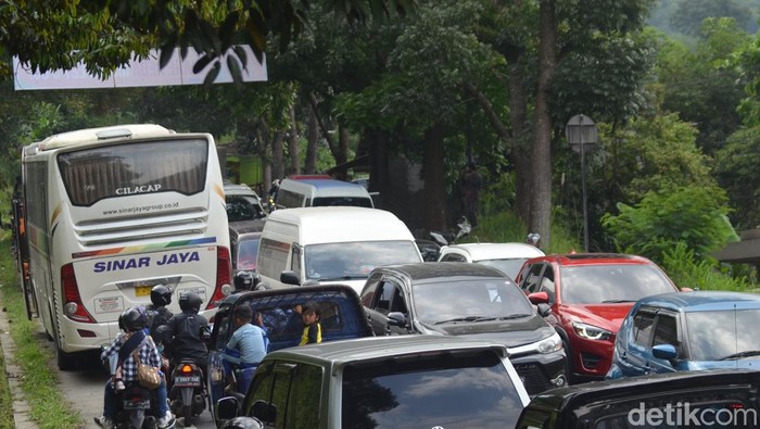 Kemacetan di Kabupaten Tasikmalaya.