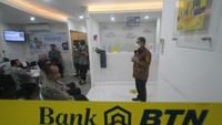 Dalam program ini seluruh pegawai (termasuk pegawai honorer) di lingkungan Kementerian PUPR mendapatkan diskon provisi dan administrasi sebesar 90%. Adapun Periode Program Pengajuan KPR Bersubsidi selama bulan Ramadhan pada tanggal 11 April hingga 29 April 2022.