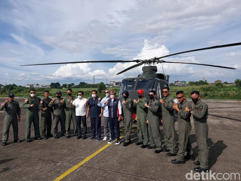 Menkominfo Johnny G. Plate mengecek kesiapan jaringan internet menghadapi lonjakan trafik telekomunikasi saat mudik lebaran 2022.