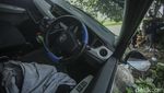 Mobil Banting Setir Hingga Tabrak Motor di Karawang