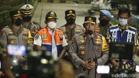 Sementara itu, Sigit menuturkan dari data rekapitulasi di H-4 Lebaran ini, tercatat sudah ada 52 ribu kendaraan yang melintas di Tol Cikampek, di mana rata-rata per jamnya mencapai angka lima ribu kendaraan.