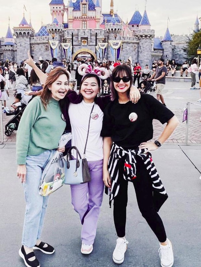 Nia Ramadhani Momen liburan Nia Ramadhani di Amerika Serikat.