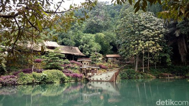 Objek wisata alam populer di Majalengka.