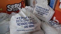 Eko Patrio yang juga Anggota DPR RI Daerah Pemilihan Jakarta Timur akan mengeluarkan 200 ribu paket sembako dengan harga 150 ribu an, namun di jual kemasyarakat hanya 30 ribu rupiah. Sedangkan paket sembakonya sendiri terdiri Beras 5 kilogram, minyak goreng 1 liter, gula 1 kilo dan teh 1 pack.
