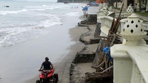 Bupati Serang Pastikan Wisata Pantai Anyer Aman bagi Wisatawan