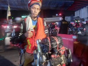 Pria Paruh Baya Ini Mudik Gowes Sepeda dari Tebet ke Kebumen