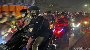 Seperti Ini Atmosfer Pemudik Motor di Karawang