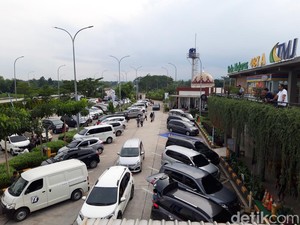 Penuh Pemudik, Rest Area KM 487 A Tol Boyolali Berlaku Buka Tutup