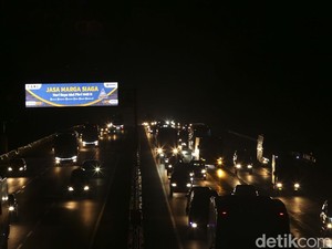 6 Hal yang Diketahui Imbas One Way di Tol Cikampek-Kalikangkung