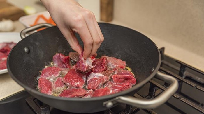 3 Cara Merebus Daging Sapi Agar Cepat Empuk Tanpa Presto