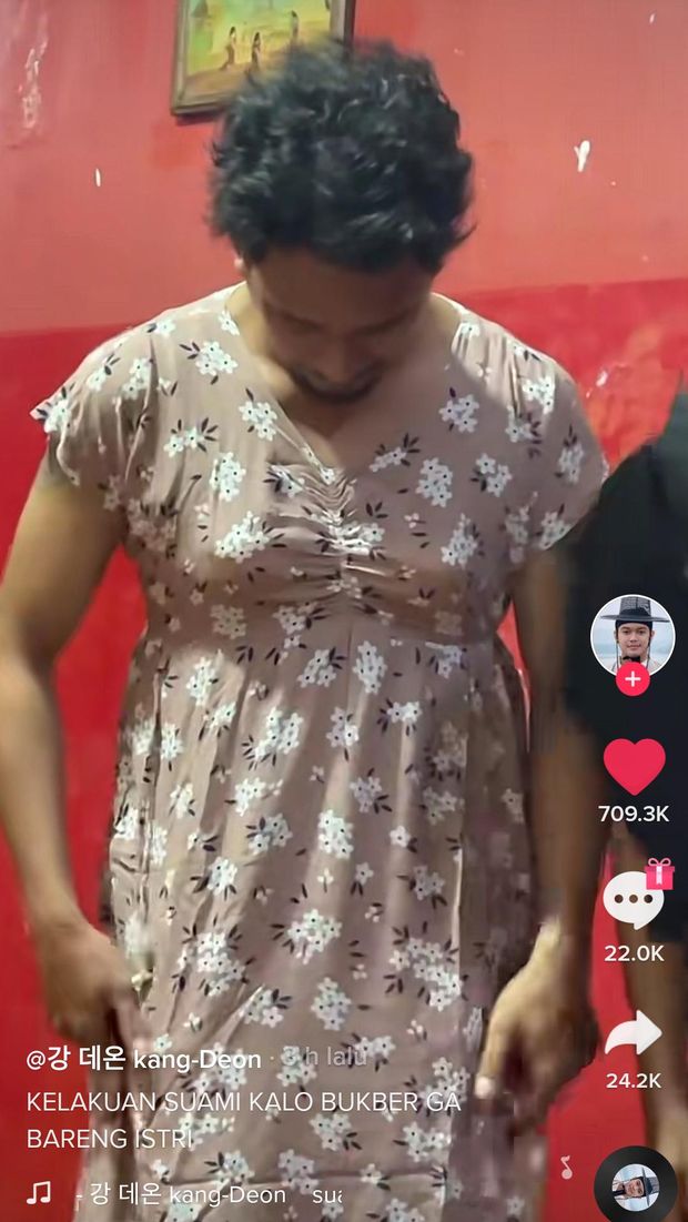 Bapak-bapak Bukber Pakai Daster Istri