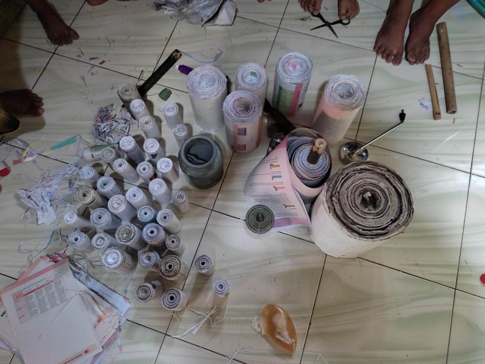 Barang bukti petasan berbagai ukuran diamankan Polsek Mejobo, Sabtu (30/4/2022).