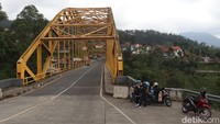 Pemudik lainnya, Wildan (21) mengatakan ia melakukan mudik dari Kiaracondong Bandung menuju Bungbulang Garut. Sama halnya dengan Anton, jalur alternatif ini dipilih untuk menghindari kemacetan.  