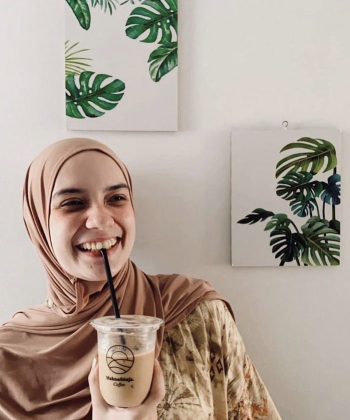 Begini Manisnya Putri Anne dan Arya Saloka Saling Suap Makanan