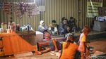 Kala Emperan Toko di Pantura Jadi Rest Area Dadakan