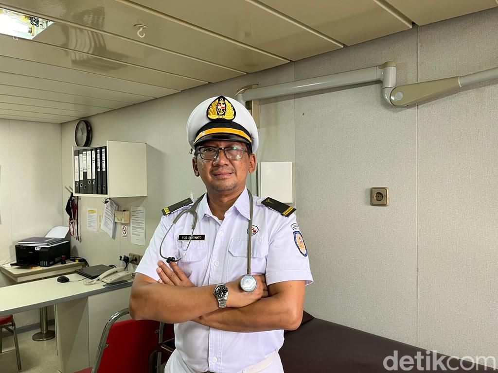 Mantri Kapal Yus Suryanto