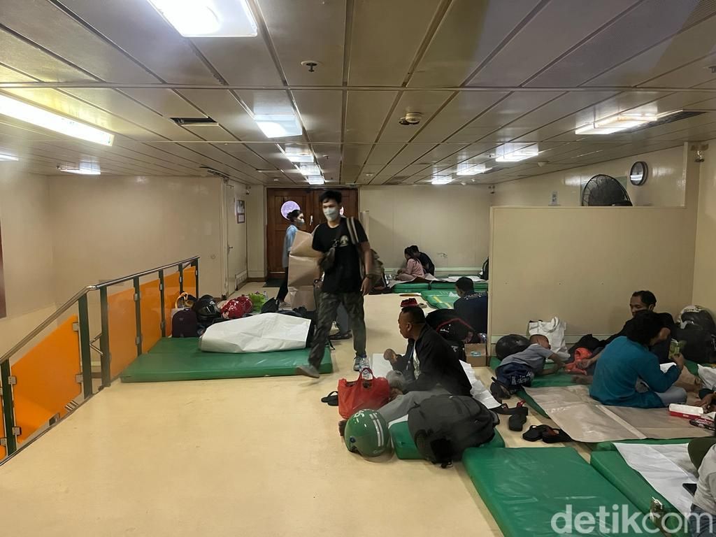 Menjajal Mudik Menggunakan Kapal Pelni